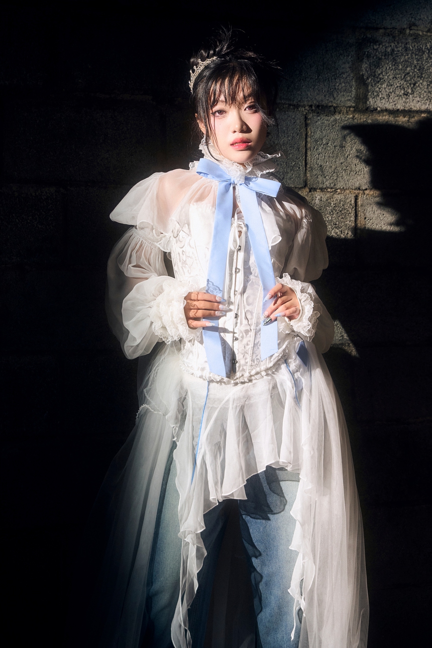 Chi Xê - Từ hiện tượng TikTok chuyển mình sang ca sĩ chuyên nghiệp - Ảnh 4. Chi Xê - Từ hiện tượng TikTok chuyển mình sang ca sĩ chuyên nghiệp - Ảnh 4.