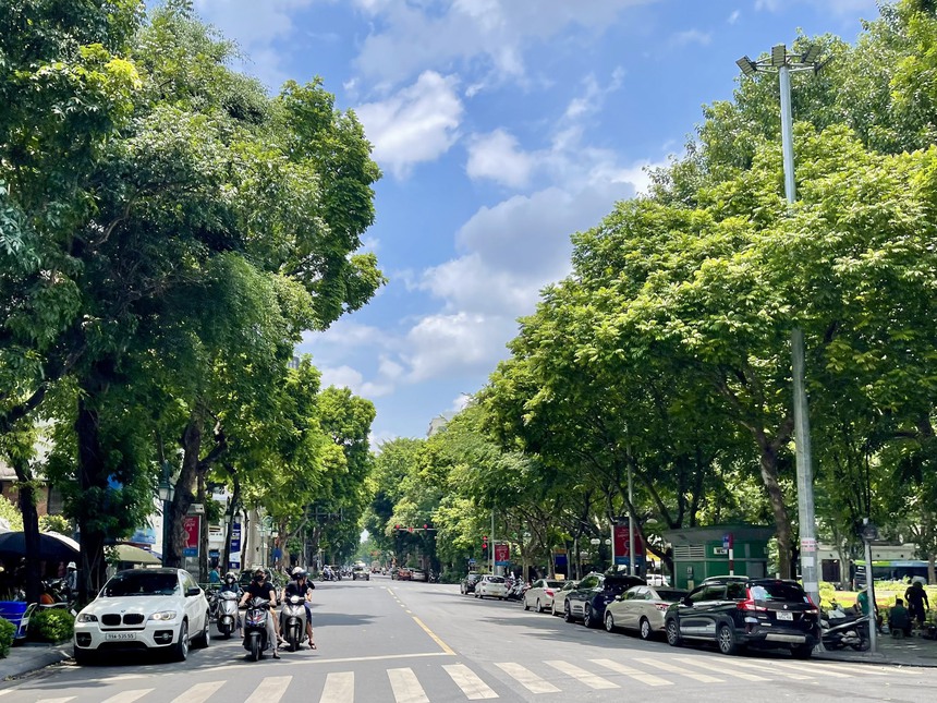 Thời tiết ngày 13/9: Khu vực Bắc Bộ ngày nắng, Tây Nguyên và Nam Bộ có mưa - Ảnh 1. Thời tiết ngày 13/9: Khu vực Bắc Bộ ngày nắng, Tây Nguyên và Nam Bộ có mưa - Ảnh 1.