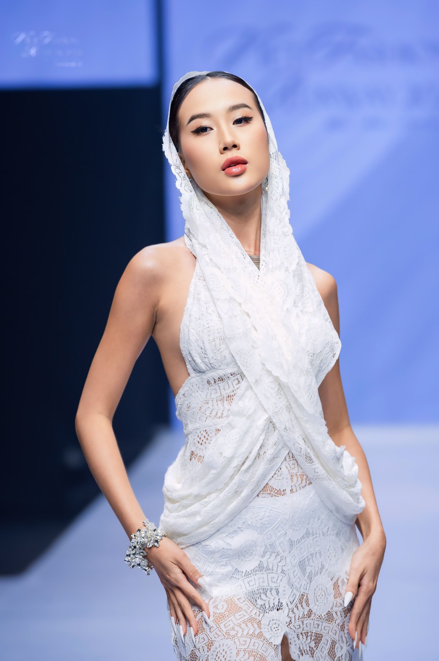 Á hậu Thìn Bùi ấn tượng từ Miss Global Asian 2024 đến Hoa hậu Hoàn cầu Việt Nam 2024 - Ảnh 3. Á hậu Thìn Bùi ấn tượng từ Miss Global Asian 2024 đến Hoa hậu Hoàn cầu Việt Nam 2024 - Ảnh 3.