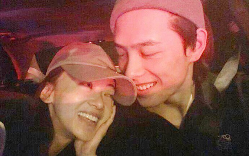 Ngô Cẩn Ngôn bất ngờ thông báo kết hôn cùng bạn diễn "Diên Hi công lược" - Ảnh 4. Ngô Cẩn Ngôn bất ngờ thông báo kết hôn cùng bạn diễn "Diên Hi công lược" - Ảnh 4.