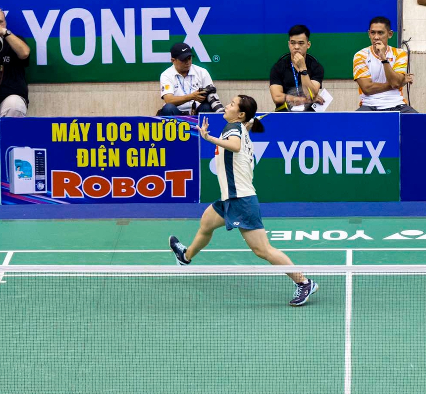 "Hotgirl" cầu lông Nguyễn Thùy Linh: "Tôi sẽ cố gắng hết sức để bảo vệ chức vô địch" - Ảnh 2.