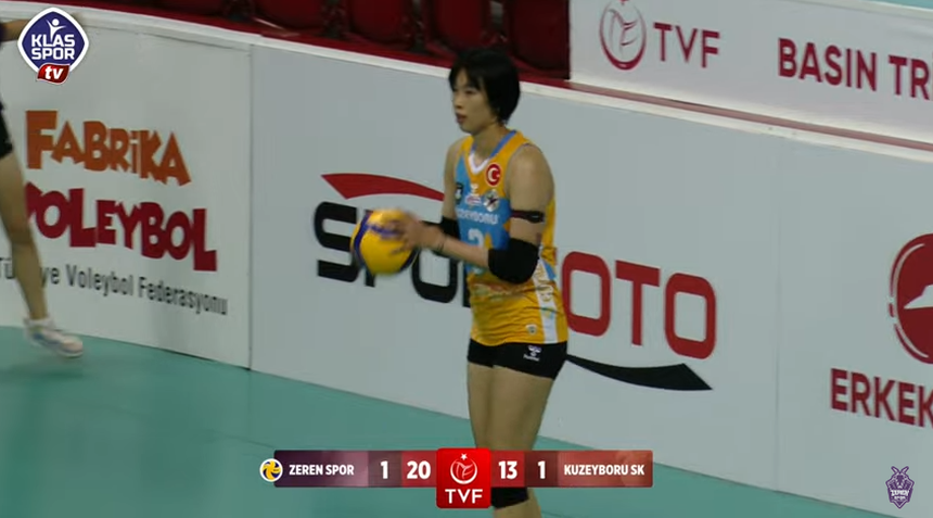 Thanh Thúy có hơn 10 phút thi đấu cho CLB Kuzeyboru của Thổ Nhĩ Kỳ sau chưa đầy 3 tuần đến Châu Âu Thanh Thúy có hơn 10 phút thi đấu cho CLB Kuzeyboru của Thổ Nhĩ Kỳ sau chưa đầy 3 tuần đến Châu Âu