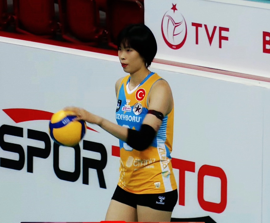 Thanh Thúy phải kết thúc sớm hợp đồng với CLB Kuzeyboru do chấn thương nên thi đấu không đạt yêu cầu Thanh Thúy phải kết thúc sớm hợp đồng với CLB Kuzeyboru do chấn thương nên thi đấu không đạt yêu cầu