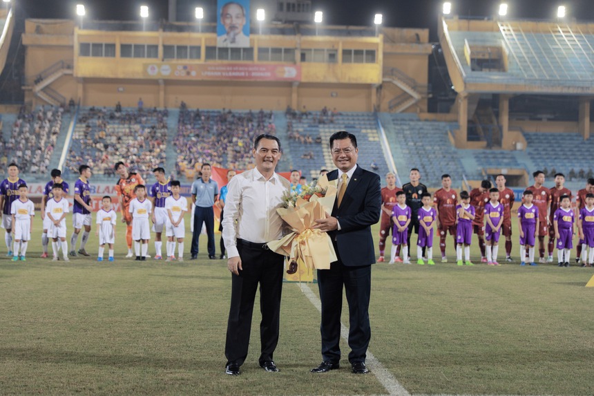 Khai mạc LPBank V.League 1- 2024/25: Khởi tranh một mùa giải chất lượng - Ảnh 2. Khai mạc LPBank V.League 1- 2024/25: Khởi tranh một mùa giải chất lượng - Ảnh 2.