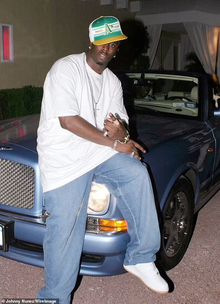 (Bài đăng thứ 7) Diddy bị cáo buộc buôn bán tình dục: Đế chế trị giá 400 triệu USD bị đe dọa - Ảnh 7.