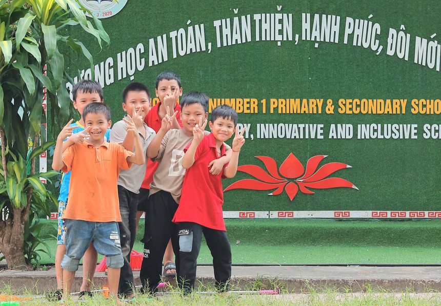 Lào Cai: Ổn định việc ăn, ở và học tập cho 107 học sinh thôn Làng Nủ - Ảnh 3.