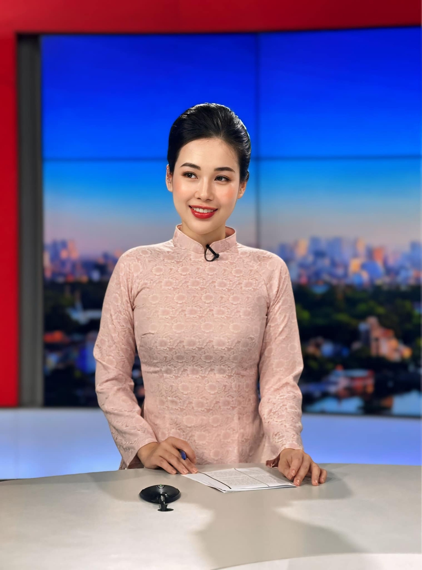 Nữ MC show của Tuấn Hưng - Duy Mạnh vừa lên tiếng xin lỗi là ai? - Ảnh 7. Nữ MC show của Tuấn Hưng - Duy Mạnh vừa lên tiếng xin lỗi là ai? - Ảnh 7.