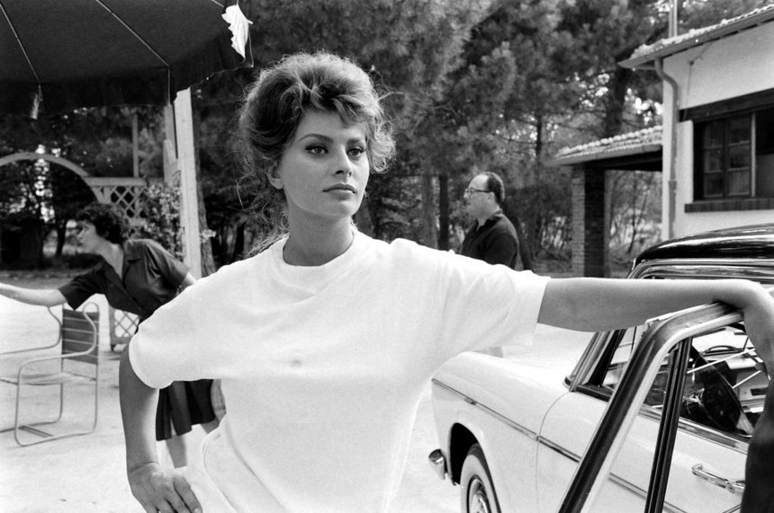Sophia Loren - "sống trọn vẹn từng khoảnh khắc" ở tuổi 90 - Ảnh 4.