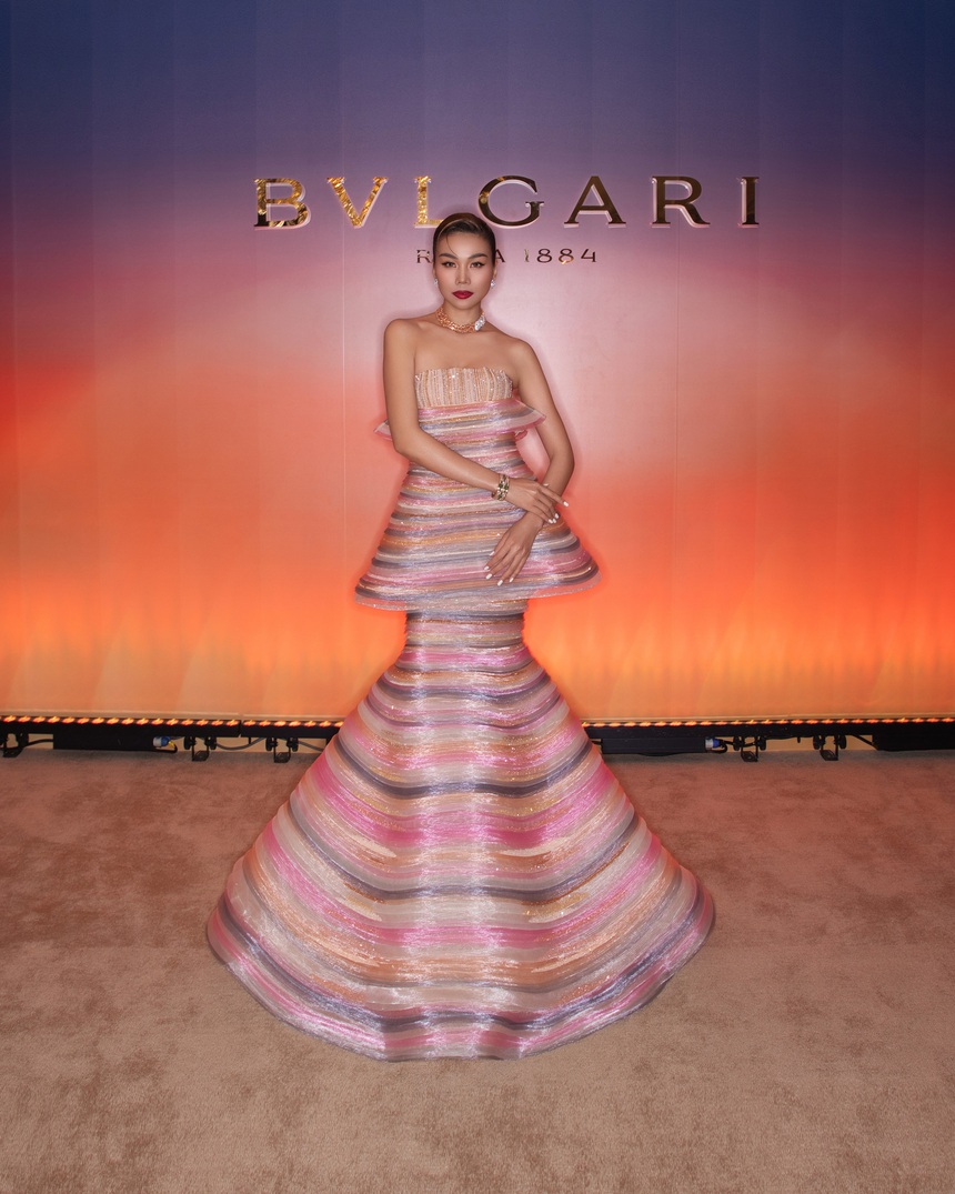 Thanh Hằng hội ngộ Mai Davika tại Thái Lan - Ảnh 3.