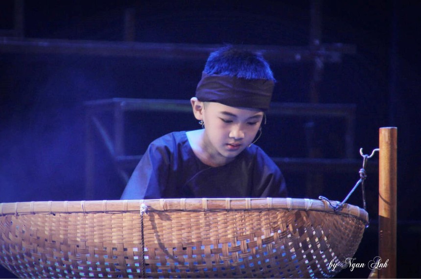 "Nợ nước non" xứng đáng với giải thưởng Đào Tấn - Ảnh 7. "Nợ nước non" xứng đáng với giải thưởng Đào Tấn - Ảnh 7.