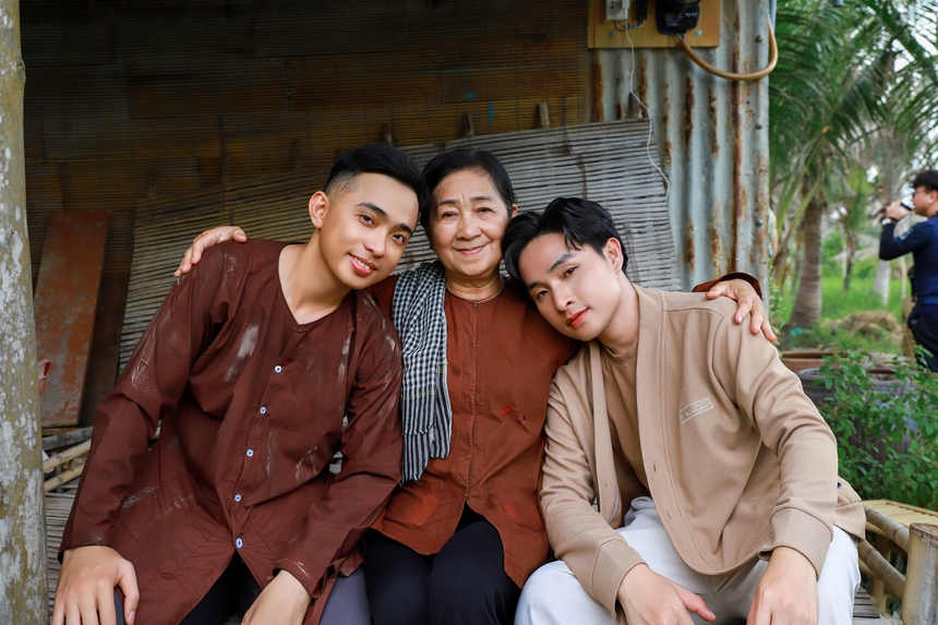 Trương Trần Anh Duy lần đầu kết hợp cùng nhạc sĩ Nguyễn Hồng Thuận - Ảnh 3. Trương Trần Anh Duy lần đầu kết hợp cùng nhạc sĩ Nguyễn Hồng Thuận - Ảnh 3.