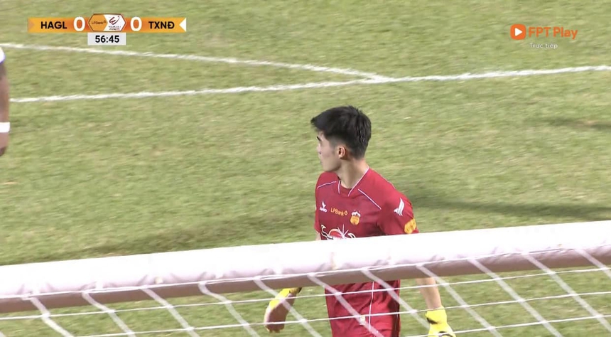 Thủ môn cao 1m91 của HAGL vô hiệu hóa sao nhập tịch của nhà vô địch V-League, đội bóng phố núi tiếp tục bay cao - Ảnh 2.
