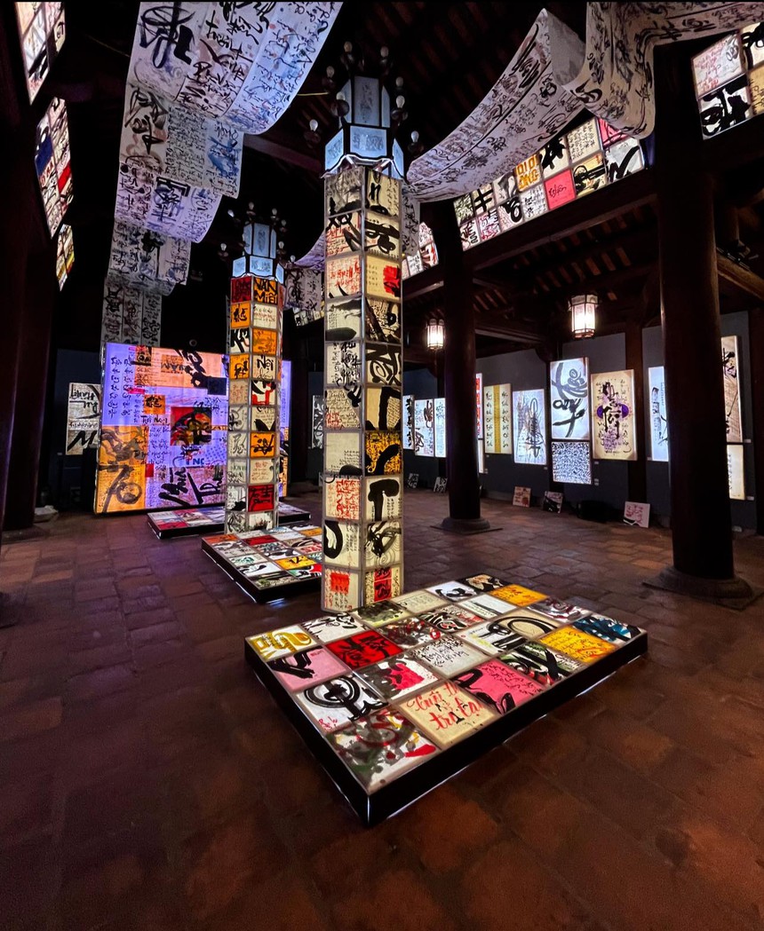 Đan xen xưa & nay trong thư pháp chữ Quốc ngữ - Ảnh 2. Đan xen xưa & nay trong thư pháp chữ Quốc ngữ - Ảnh 2.