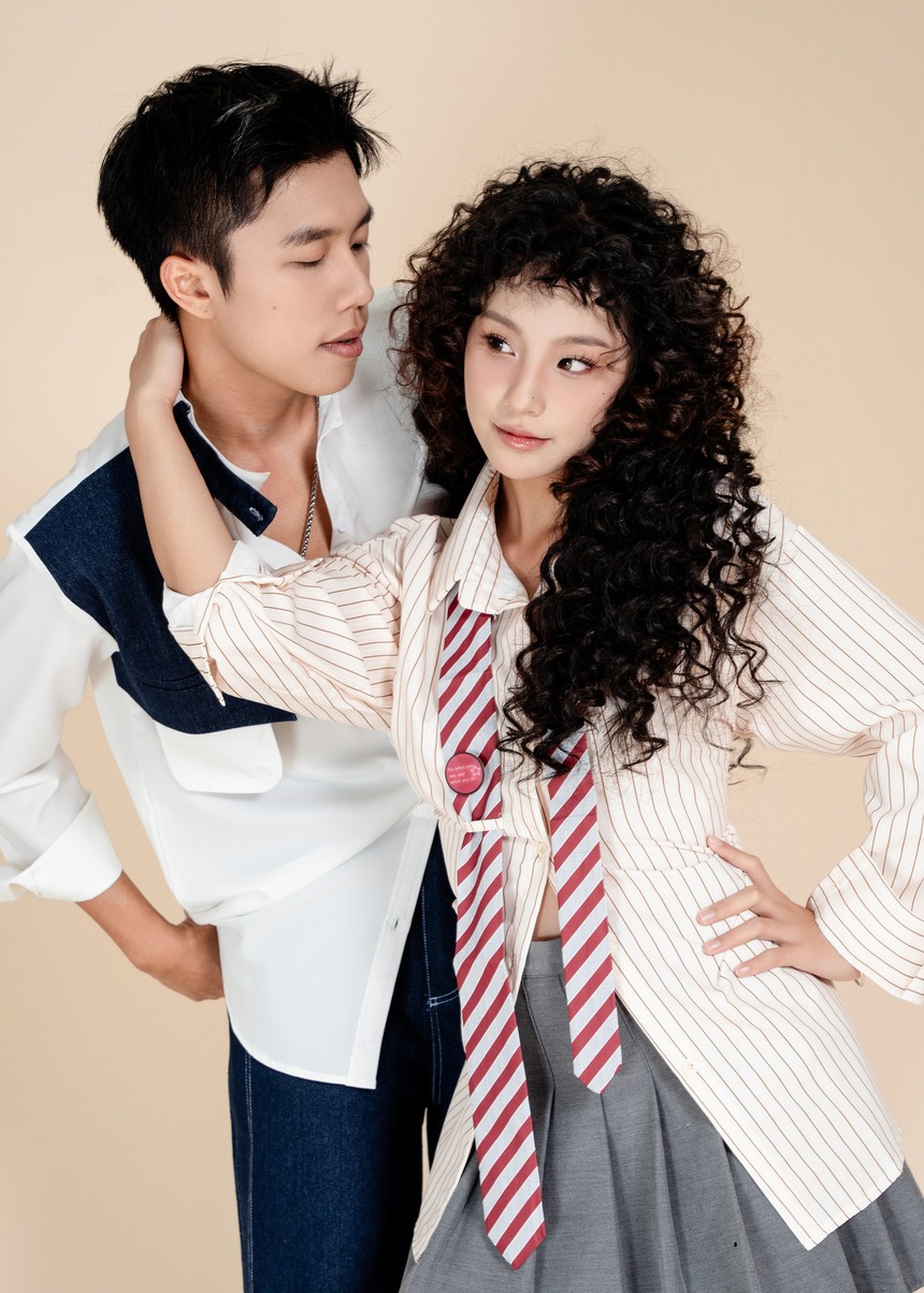 Thu Hà Ceri trông khác lạ trong bộ ảnh với bạn diễn 'Đi giữa trời rực rỡ' - Ảnh 3. Thu Hà Ceri trông khác lạ trong bộ ảnh với bạn diễn 'Đi giữa trời rực rỡ' - Ảnh 3.