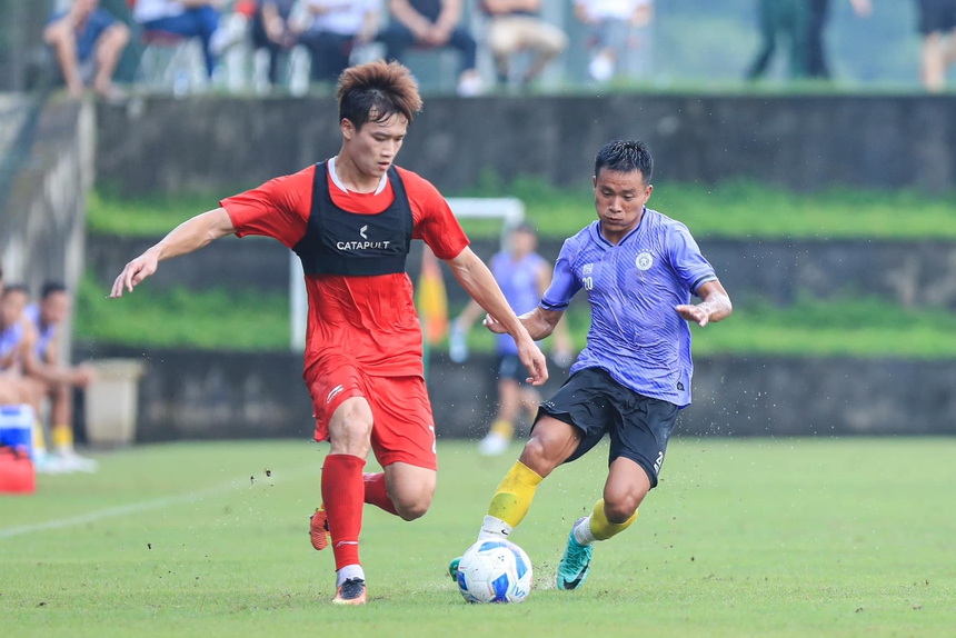 LPBank V.League 1-2024/25: “Nóng” từ… trước vạch xuất phát - Ảnh 3.