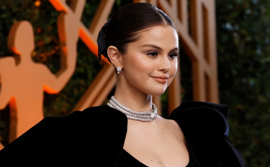 Selena Gomez gia nhập câu lạc bộ tỷ phú - Ảnh 1.