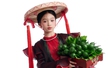 Nguyễn Minh Công gửi gắm tình yêu dân tộc qua trang phục trẻ em