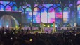 Vũ. và ban nhạc Dear Jane trình diễn 'Những lời hứa bỏ quên' trên sân khấu Hong Kong (Trung Quốc)