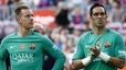 Ter Stegen dính chấn thương dài hạn, thủ môn đã giải nghệ sẵn sàng tái xuất giúp Barca