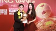 Hotgirl bóng đá Việt Nam khiến dân mạng ngưỡng mộ vì nhan sắc tuyệt đỉnh khi đứng cạnh Quả bóng vàng Việt Nam 2025