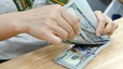 Tỷ giá hôm nay 28/5: Giá USD chững lại trong khi NDT tiếp tục giảm