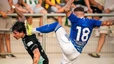 Đội bóng của Fabregas đấm đá nhau gây sốc với đối thủ Liga dù chỉ đá giao hữu