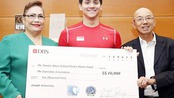 'Michael Phelps của Singapore' làm từ thiện 10 nghìn USD nhân sinh nhật thứ 20.