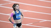 Mỹ nhân điền kinh Trung Quốc trượt HCV vì chậm hơn đối thủ… 0,04 giây, bật khóc khi nhận huy chương