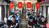 Hàng chục nghìn hành khách đi và đến Hải Phòng bằng tàu hỏa trong ngày 30/4