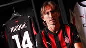 Serie A: “Phiên chợ” hàng chất lượng kém