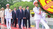 Lãnh đạo Đảng, Nhà nước vào Lăng viếng Chủ tịch Hồ Chí Minh và dâng hương tưởng niệm các Anh hùng liệt sỹ
