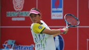 Tay vợt trẻ thần tượng Sharapova lên ngôi trên sân nhà