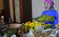Bà con học công nghệ, đưa đặc sản lên không gian số