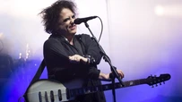 Album "Songs of a Lost World" của The Cure: Đối diện với nỗi buồn bằng âm nhạc tao nhã