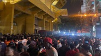 Sân Hàng Đẫy quá tải, rất nhiều CĐV không thể vào xem trận CAHN vs Buriram United
