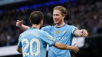 De Bruyne tỏa sáng, giúp Man City tiến gần tấm vé Champions League