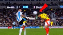 Sao Chelsea bị đuổi vì đá như 'đấu võ', Argentina bị cầm chân ở vòng loại World Cup 2026