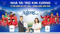 Alipas vinh dự đồng hành cùng biệt đội huyền thoại Manchester Reds đến Việt Nam