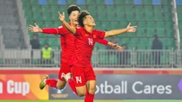 Dùng 'trò cũ' của HLV Troussier, HLV Kim Sang Sik chinh phục chức vô địch Đông Nam Á thứ 2?