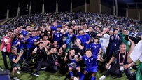 ĐT Uzbekistan nhận Huân chương cao quý và được thưởng ô tô sau khi đoạt vé tới World Cup