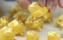 Căng thẳng Mỹ - EU đẩy giá vàng và bạc lập đỉnh lịch sử mới