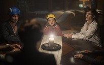"Other Mommy" thắng lớn, phim về Facebook khởi đầu mờ nhạt