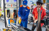 Giá xăng và dầu điêzen giảm từ 15 giờ ngày 15/10