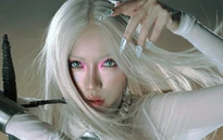 “Giả vờ” của Phùng Khánh Linh: Khi con người chọn ở lại trong sự phủ nhận