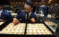 Giá vàng thế giới phục hồi nhẹ sau chuỗi giảm dài kỷ lục