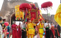 Đặc sắc Lễ hội Thành Bản Phủ, tưởng nhớ tướng quân Hoàng Công Chất