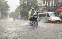 Dự báo thời tiết ngày 18/5: Bắc Bộ mưa rất to, cảnh báo lũ quét, sạt lở đất