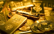 Giá vàng neo ở mức thấp do lo ngại lạm phát từ cuộc khủng hoảng Hormuz