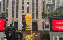 World Cup 2026: Chiêm ngưỡng chiếc Cúp khổng lồ từ hơn 1,36 triệu viên gạch LEGO
