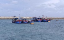 Bão số 1 đổi hướng, cách đặc khu Bạch Long Vĩ khoảng 70km